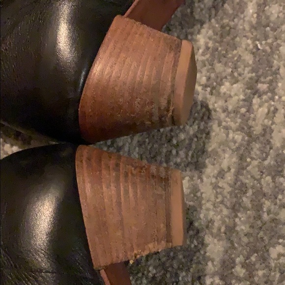 Boots - Picture 4 of 7